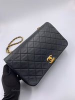 CHANEL Vintage Lambskin Medium Full Flap Bag black/gold hardware