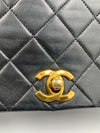 CHANEL Vintage Lambskin Medium Full Flap Bag black/gold hardware