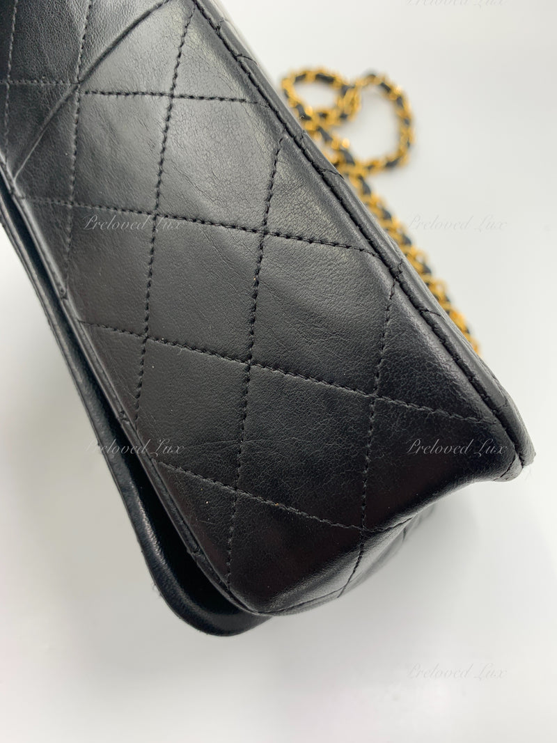 CHANEL Vintage Lambskin Medium Full Flap Bag black/gold hardware