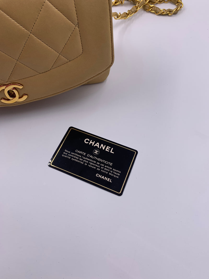 Sold-CHANEL Lambskin Small Diana Single Chain Single Flap Bag Beige/gold