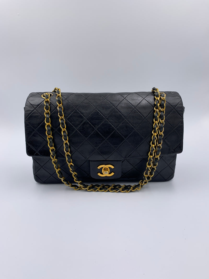 Sold-CHANEL Vintage Lambskin Medium/Large Single Flap Bag black/gold hardware