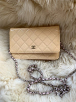 CHANEL Patent Leather Wallet-on-the-chain WOC Crossbody Flap Bag - Light beige / pink