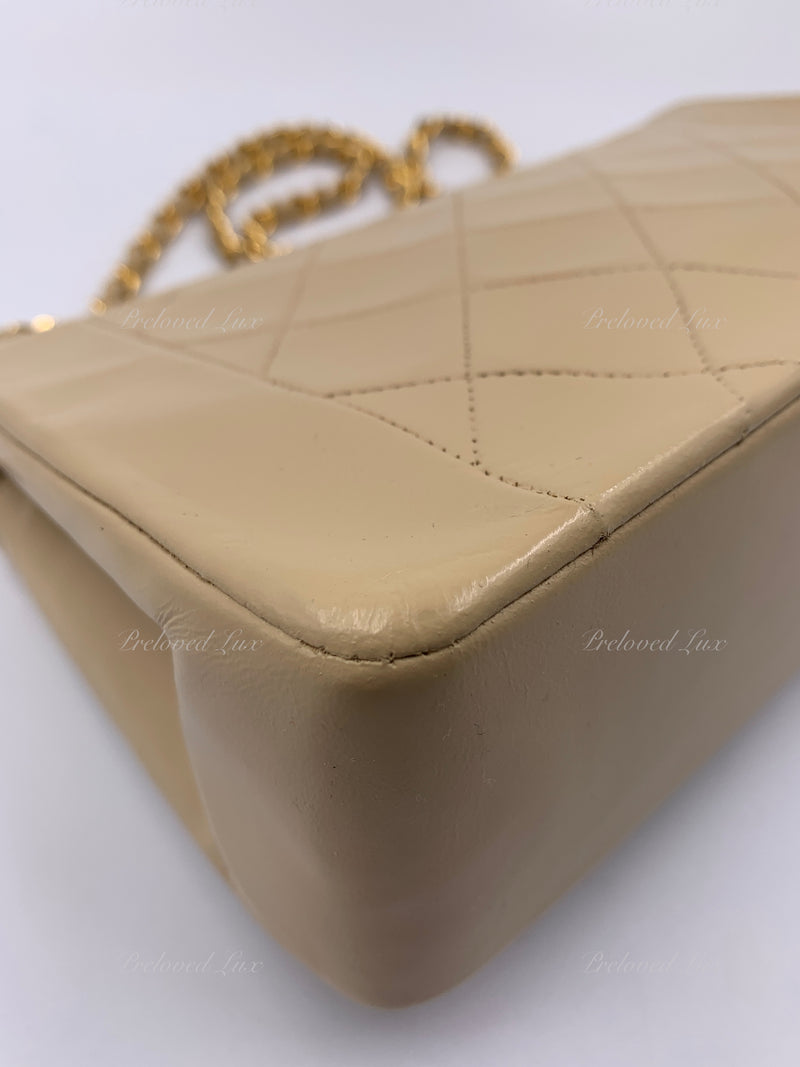 CHANEL Lambskin Medium Diana Single Chain Single Flap Bag Beige/gold