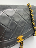 Sold-CHANEL Lambskin Medium Diana Single Chain Single Flap Bag Black/gold