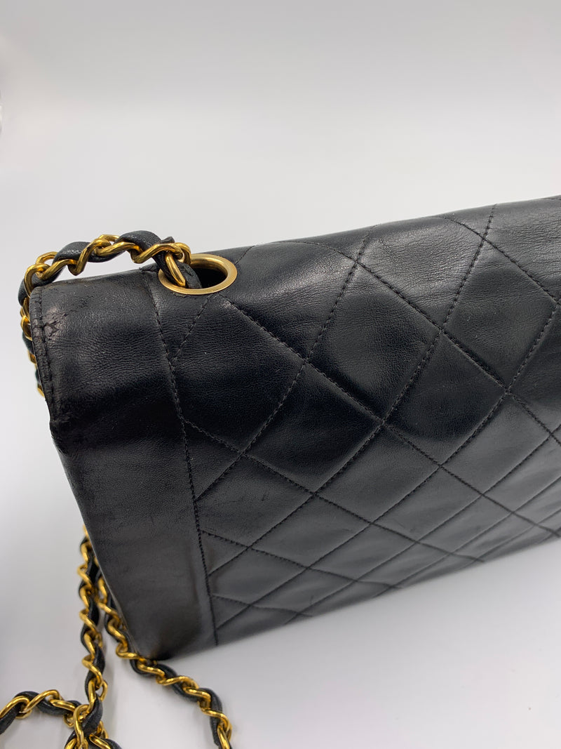 Sold-CHANEL Lambskin Medium Diana Single Chain Single Flap Bag Black/gold