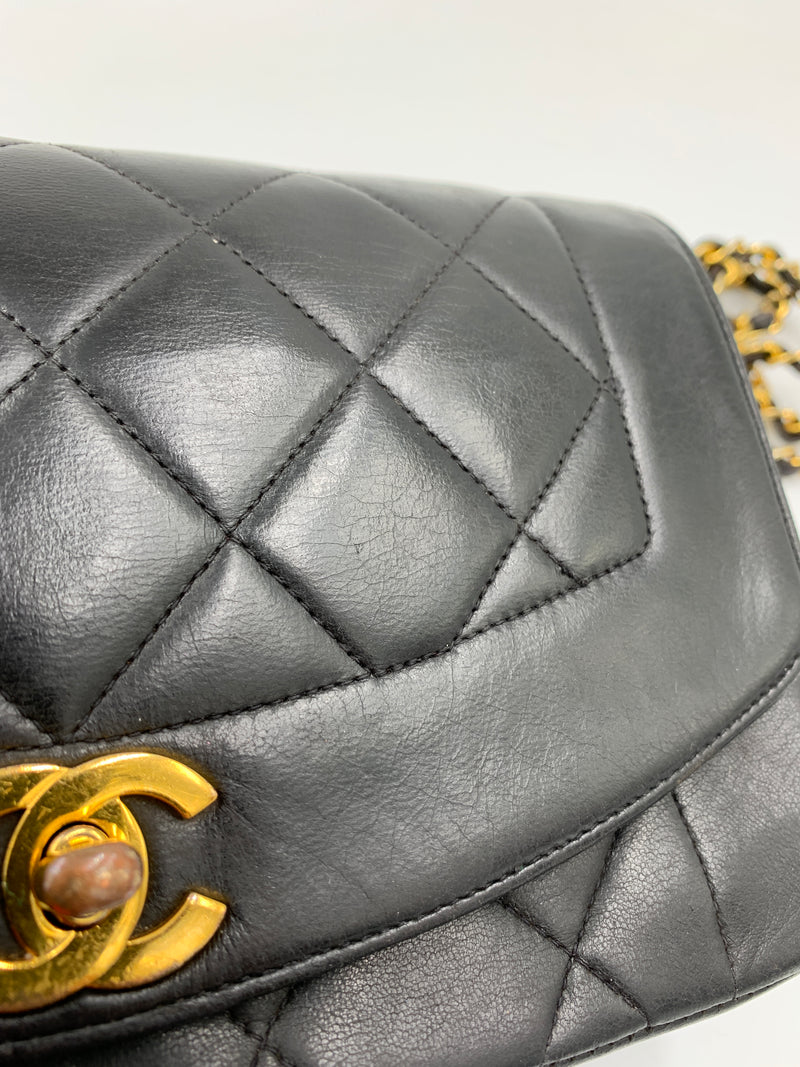 Sold-CHANEL Lambskin Small Diana Single Chain Single Flap Bag Black/gold