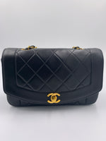 Sold-CHANEL Lambskin Small Diana Single Chain Single Flap Bag Black/gold K330