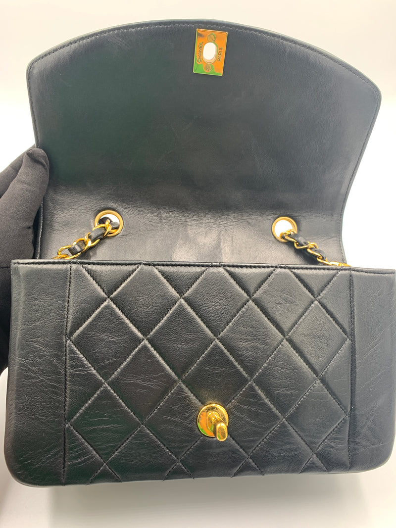 Sold-CHANEL Lambskin Small Diana Single Chain Single Flap Bag Black/gold K330