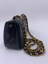 Sold-CHANEL Vintage Lambskin Small Full Flap Bag black/gold hardware