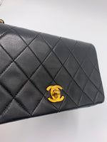 Sold-CHANEL Vintage Lambskin Small Full Flap Bag black/gold hardware