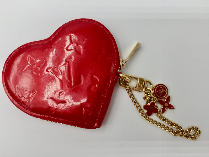 Sold-LOUIS VUITTON Monogram Vernis Porte Monnaie Coeur Pomme d
amour M93562