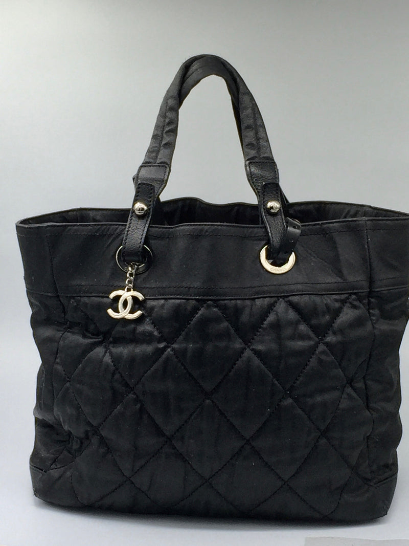 Sold-CHANEL Matelasse CC Tote Nylon black