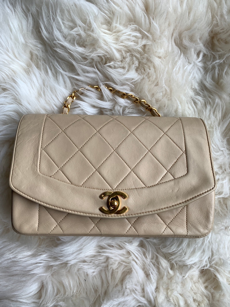 Sold-CHANEL Lambskin Small Diana Single Chain Single Flap Bag Beige/gold