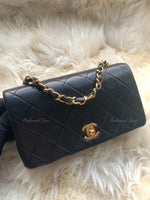 Sold-CHANEL Vintage Lambskin Small Full Flap Bag black/gold hardware