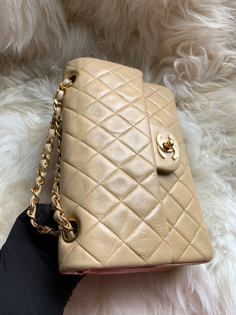 Sold-CHANEL Small Classic Double Flap Shoulder bag - Beige - Gold Hardware/Vintage